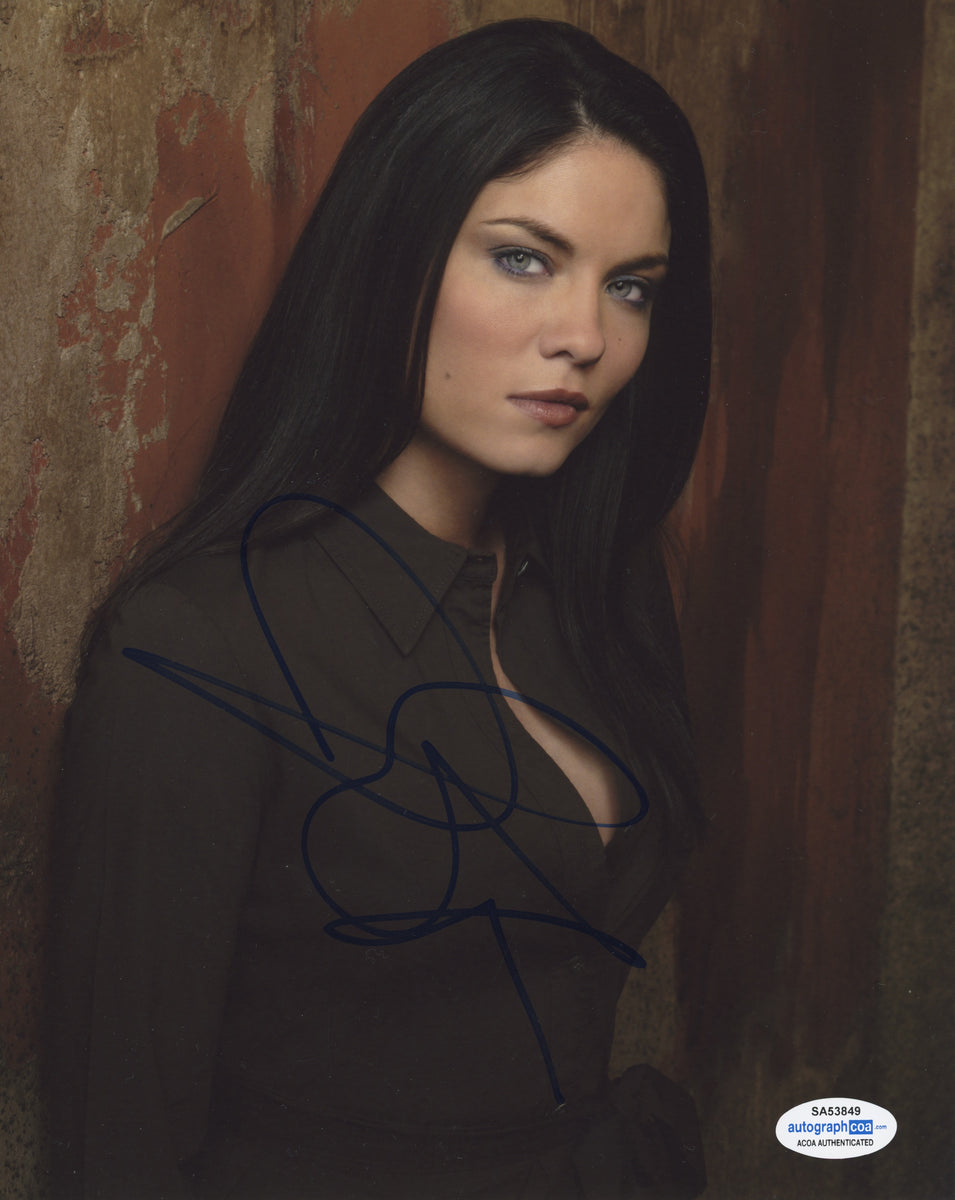 Jodi Lyn O'Keefe Sexy Signed Autograph 8x10 Photo ACOA | Outlaw Hobbies