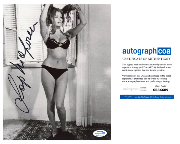 Sophia Loren Sexy Signed Autograph 8x10 Photo ACOA