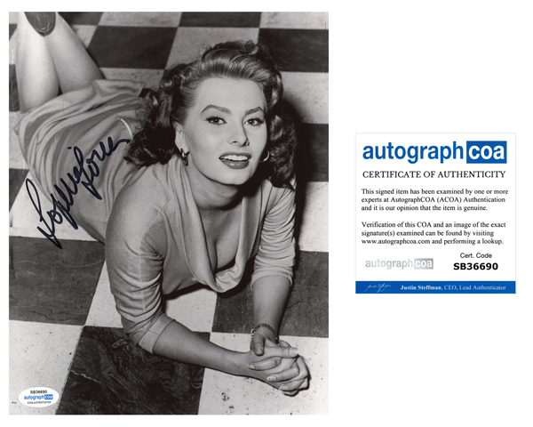 Sophia Loren Sexy Signed Autograph 8x10 Photo ACOA