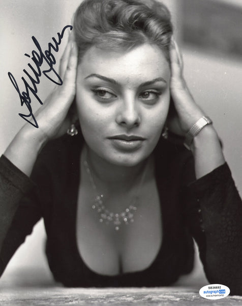 Sophia Loren Sexy Signed Autograph 8x10 Photo ACOA