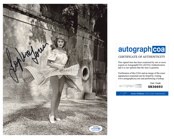 Sophia Loren Sexy Signed Autograph 8x10 Photo ACOA