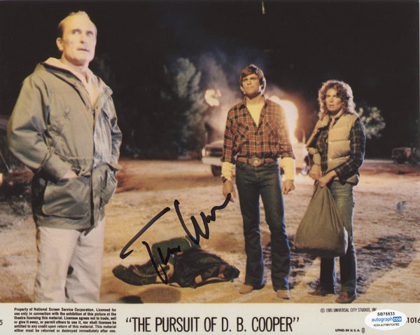 Treat Williams Pursuit DB Cooper Signed Autograph 8x10 Photo ACOA