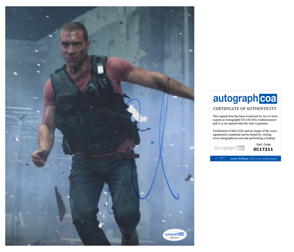 Jai Courtney Die Hard Signed Autograph 8x10 Photo ACOA