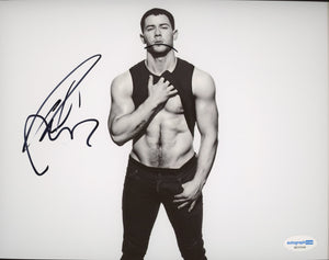 Nick Jonas Signed Autograph 8x10 Photo ACOA