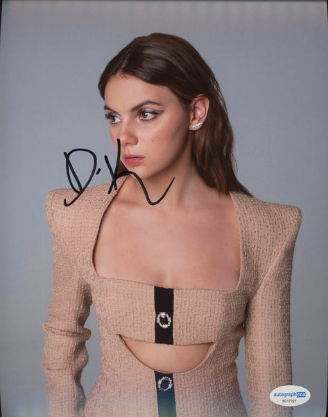 Dafne Keen Sexy Signed Autograph 8x10 Photo ACOA