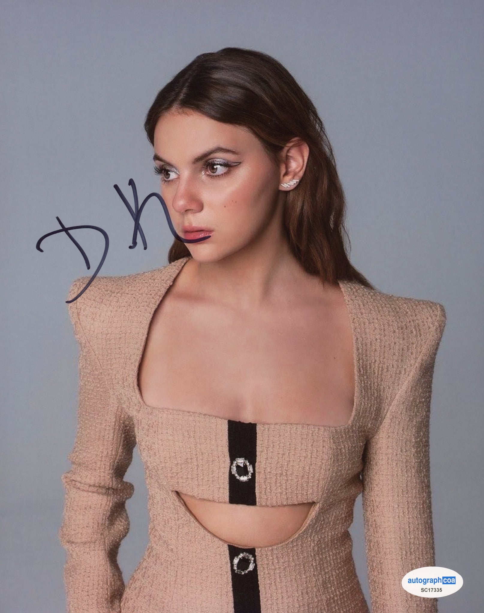 Dafne Keen Sexy Signed Autograph 8x10 Photo ACOA