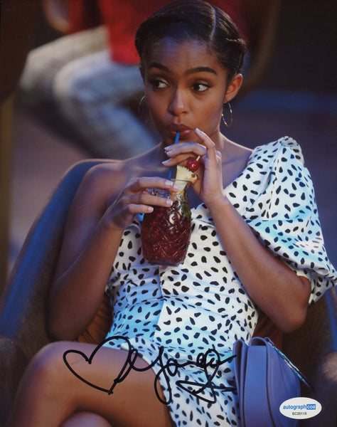 Yara Shahidi Grownish Signed Autograph 8x10 Photo ACOA