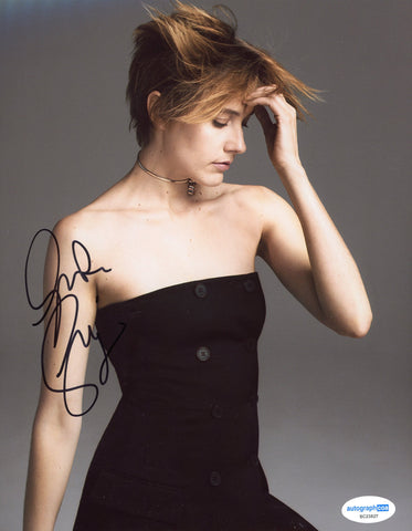 Greta Gerwig Sexy Signed Autograph 8x10 Photo ACOA