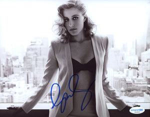 Greta Gerwig Sexy Signed Autograph 8x10 Photo ACOA