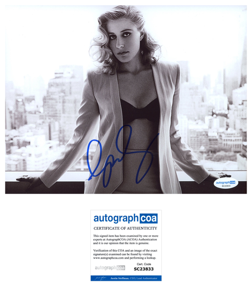 Greta Gerwig Sexy Signed Autograph 8x10 Photo ACOA