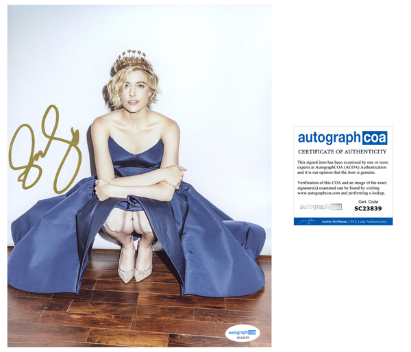 Greta Gerwig Sexy Signed Autograph 8x10 Photo ACOA