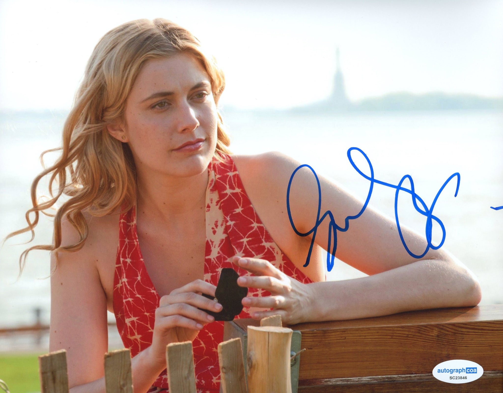 Greta Gerwig Sexy Signed Autograph 8x10 Photo ACOA