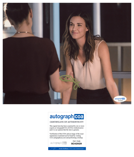 Odette Annable Supergirl Signed Autograph 8x10 Photo ACOA