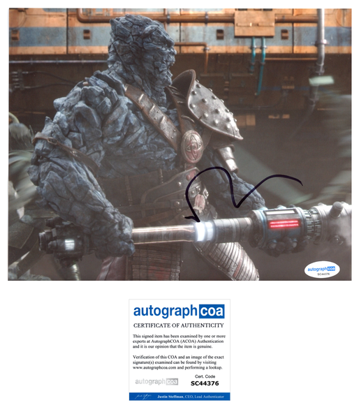 Taika Waititi Thor Signed Autograph 8x10 Photo ACOA