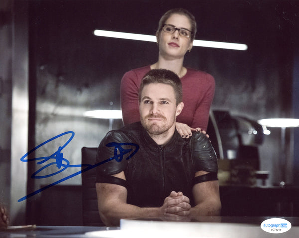 Stephen Amell Arrow Signed Autograph 8x10 Photo ACOA