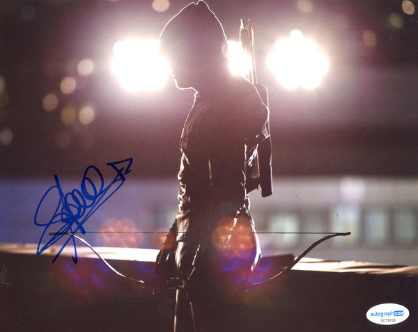 Stephen Amell Arrow Signed Autograph 8x10 Photo ACOA