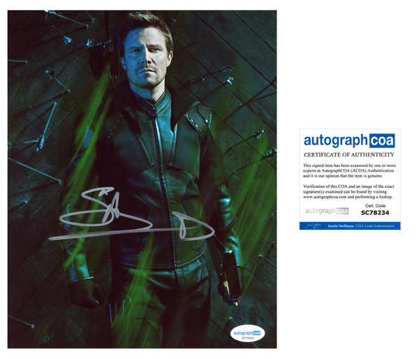 Stephen Amell Arrow Signed Autograph 8x10 Photo ACOA