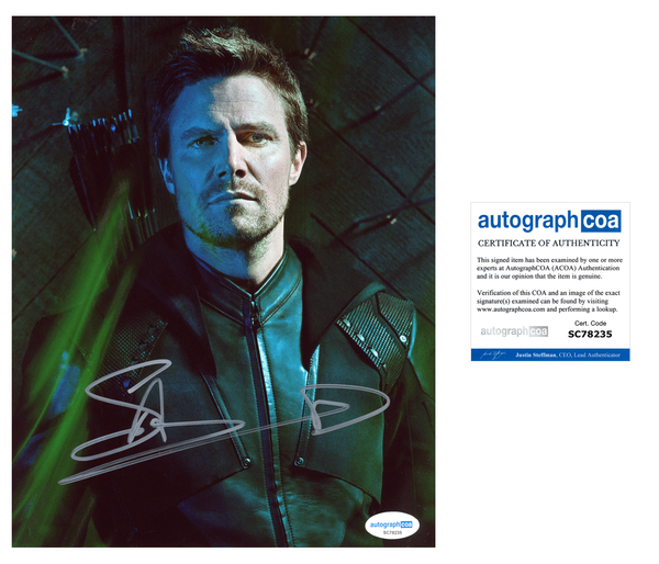 Stephen Amell Arrow Signed Autograph 8x10 Photo ACOA