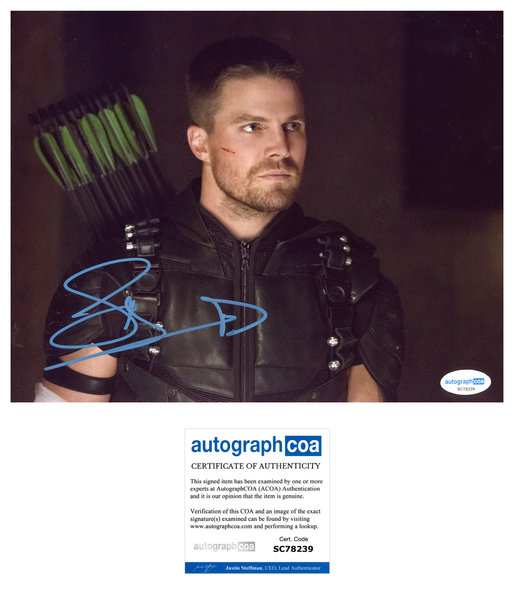 Stephen Amell Arrow Signed Autograph 8x10 Photo ACOA