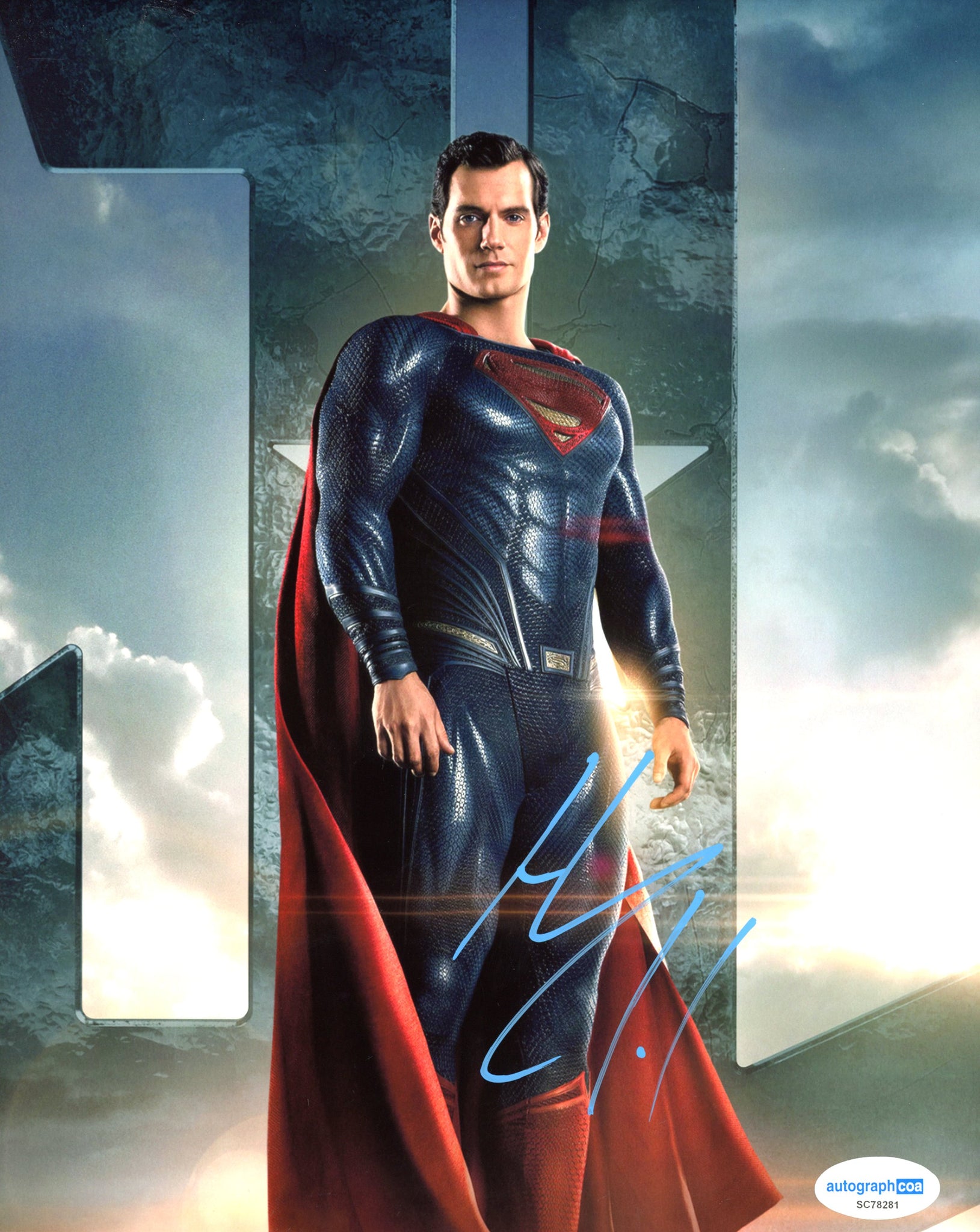 Henry Cavill Superman Signed Autograph 8x10 Photo ACOA