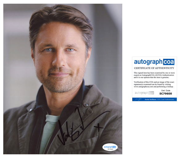 Martin Henderson Virgin River Signed Autograph 8x10 Photo ACOA