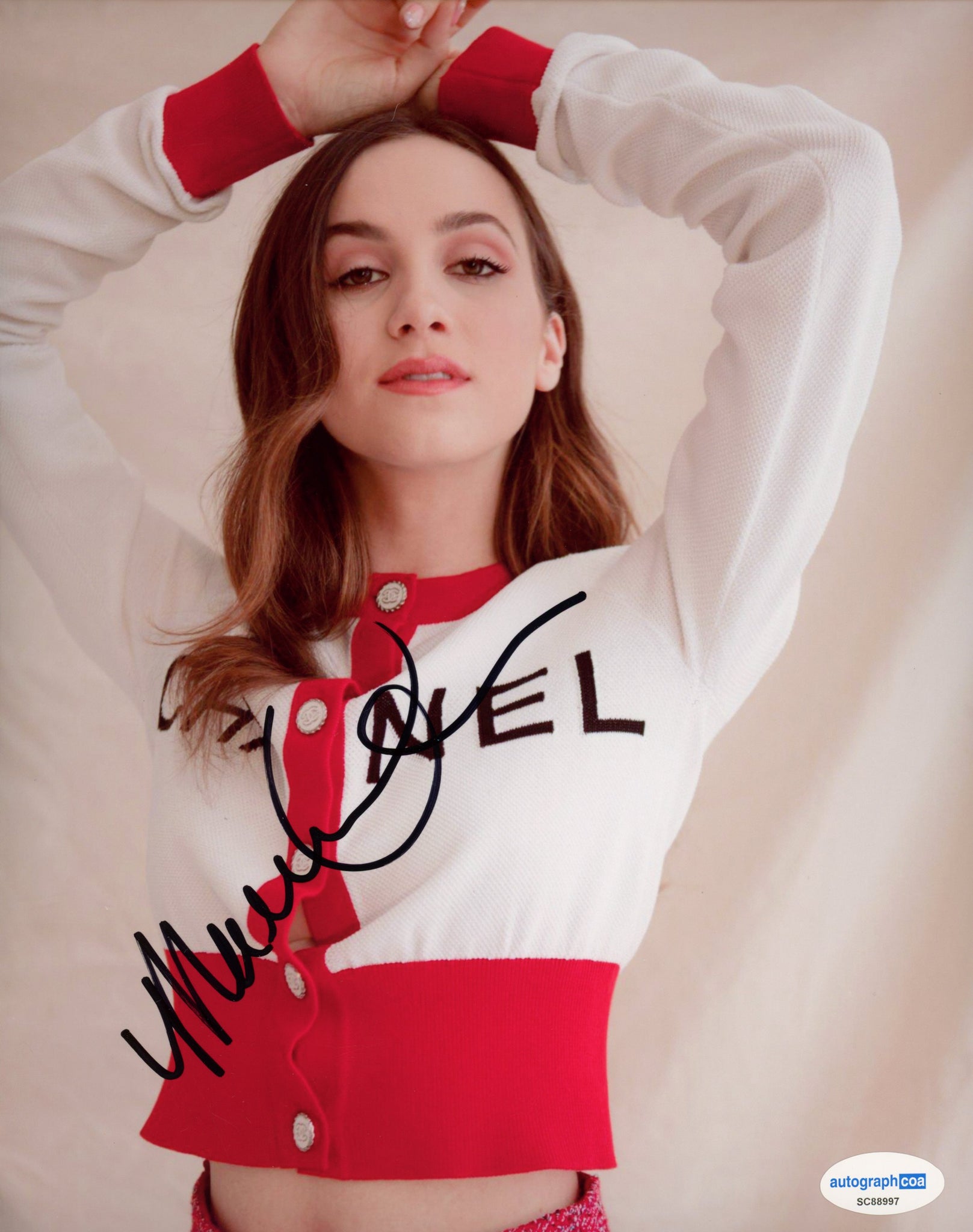 Maude Apatow Sexy Signed Autograph 8x10 Photo ACOA