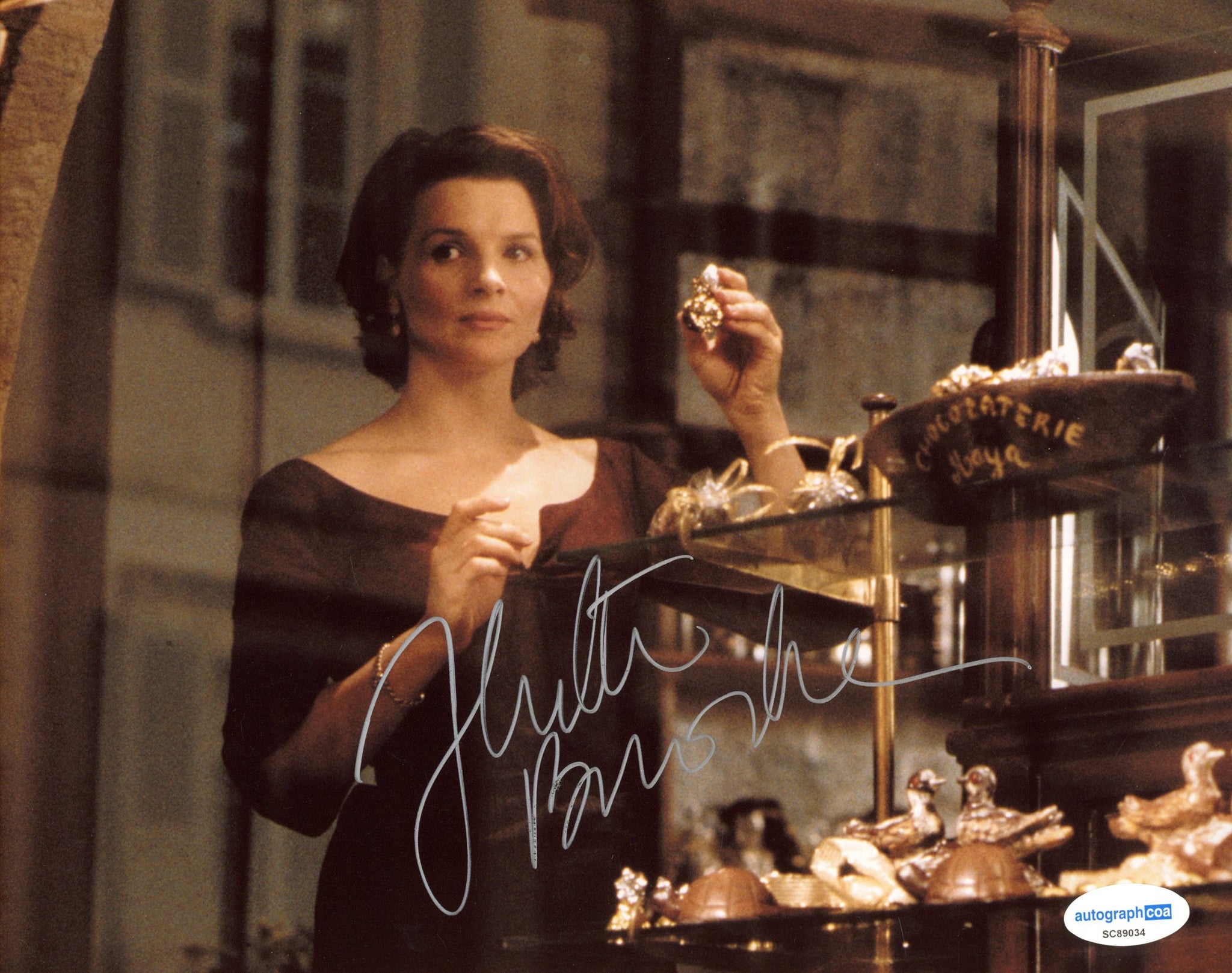 Juliette Binoche Chocolat Signed Autograph 8x10 Photo ACOA
