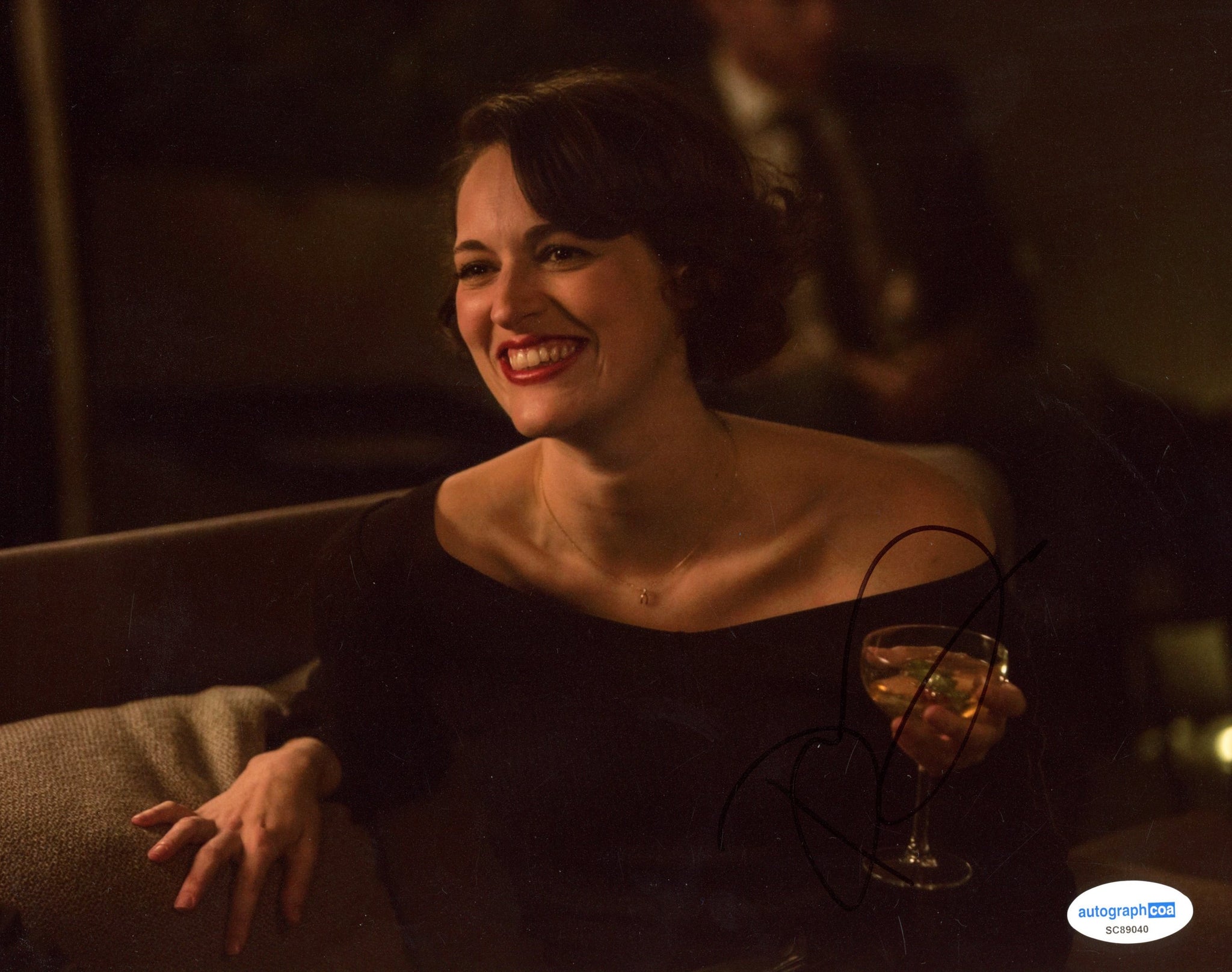 Phoebe Waller Bridge Fleabag Signed Autograph 8x10 Photo ACOA0