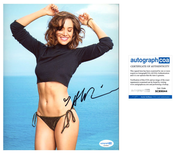 Alison Brie Sexy Signed Autograph 8x10 Photo ACOA