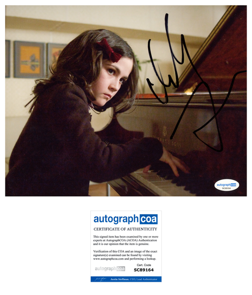 Isabelle Fuhrman Orphan Signed Autograph 8x10 Photo ACOA