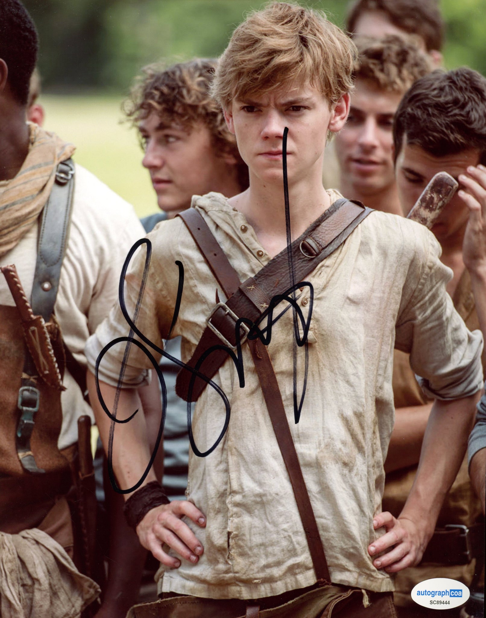 Thomas Brodie Sangster Maze Runner Signed Autograph 8x10 Photo ACOA