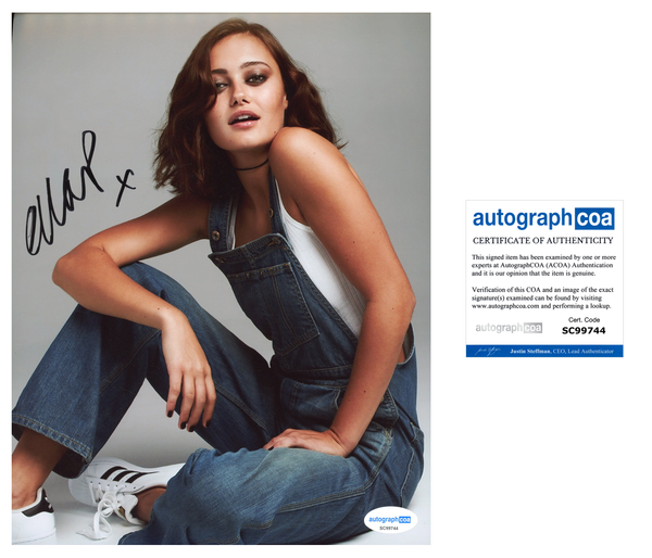 Ella Purnell Sexy Signed Autograph 8x10 Photo ACOA