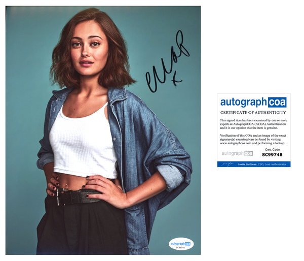 Ella Purnell Sexy Signed Autograph 8x10 Photo ACOA