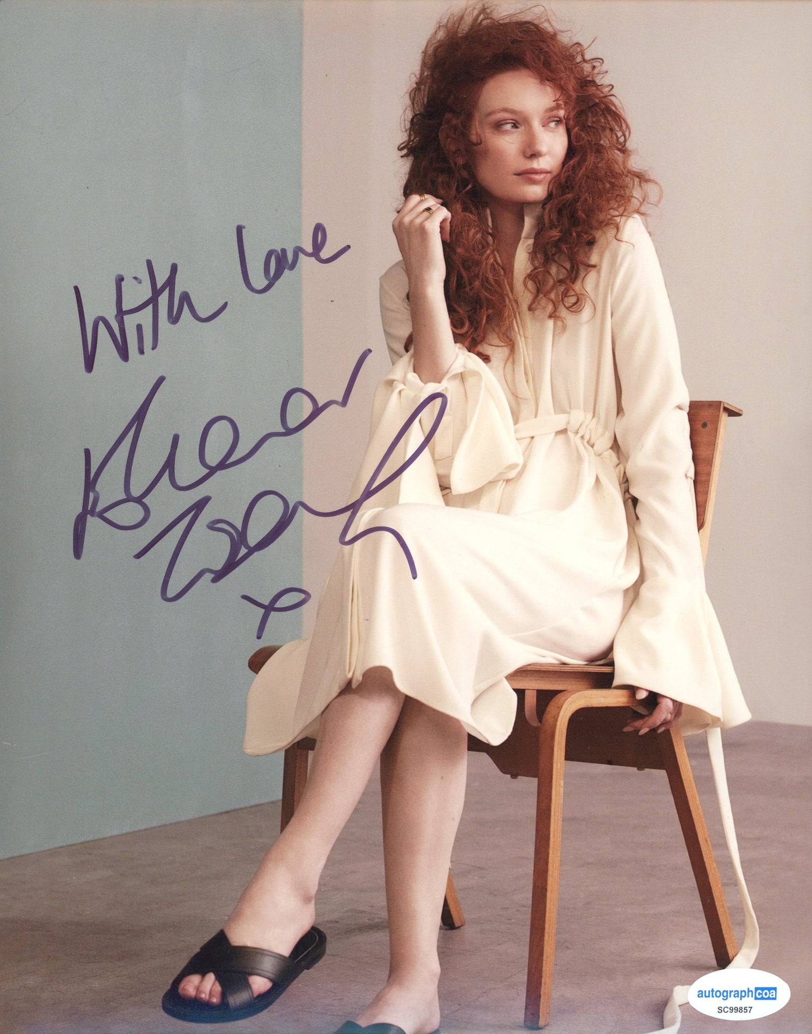 Eleanor Tomlinson Signed Autograph 8x10 Photo ACOA