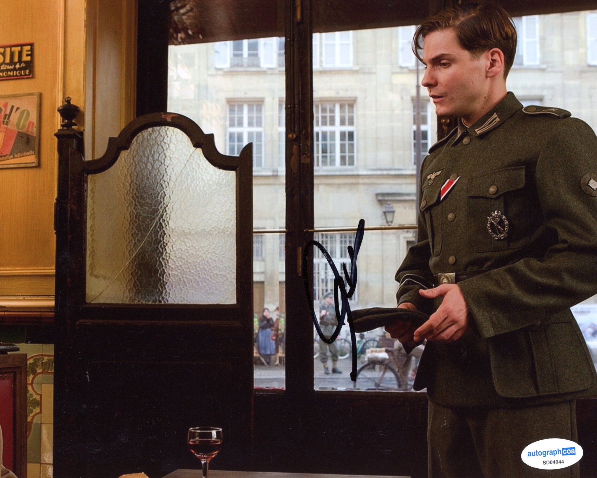 Daniel Bruhl Inglorios Basterds Signed Autograph 8x10 Photo ACOA