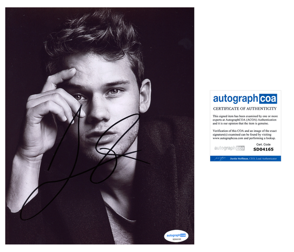 Jeremy Irvine Great Expectations Signed Autograph 8x10 Photo ACOA