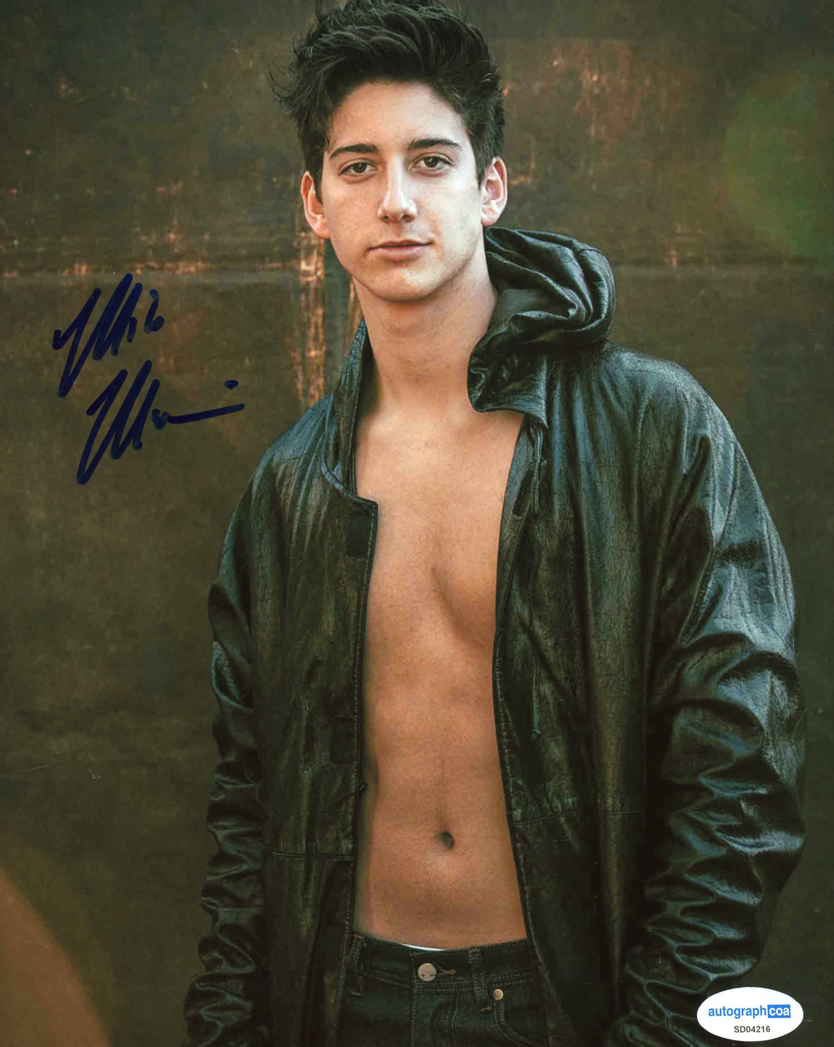 Milo Manheim Signed Autograph 8x10 Photo ACOA