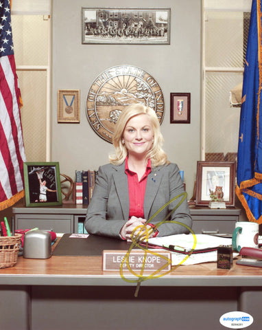 Amy Poehler Parks And Rec Signed Autograph 8x10 Photo ACOA