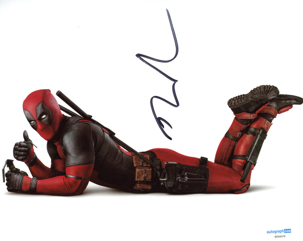 Ryan Reynolds Deadpool Signed Autograph 8x10 Photo ACOA