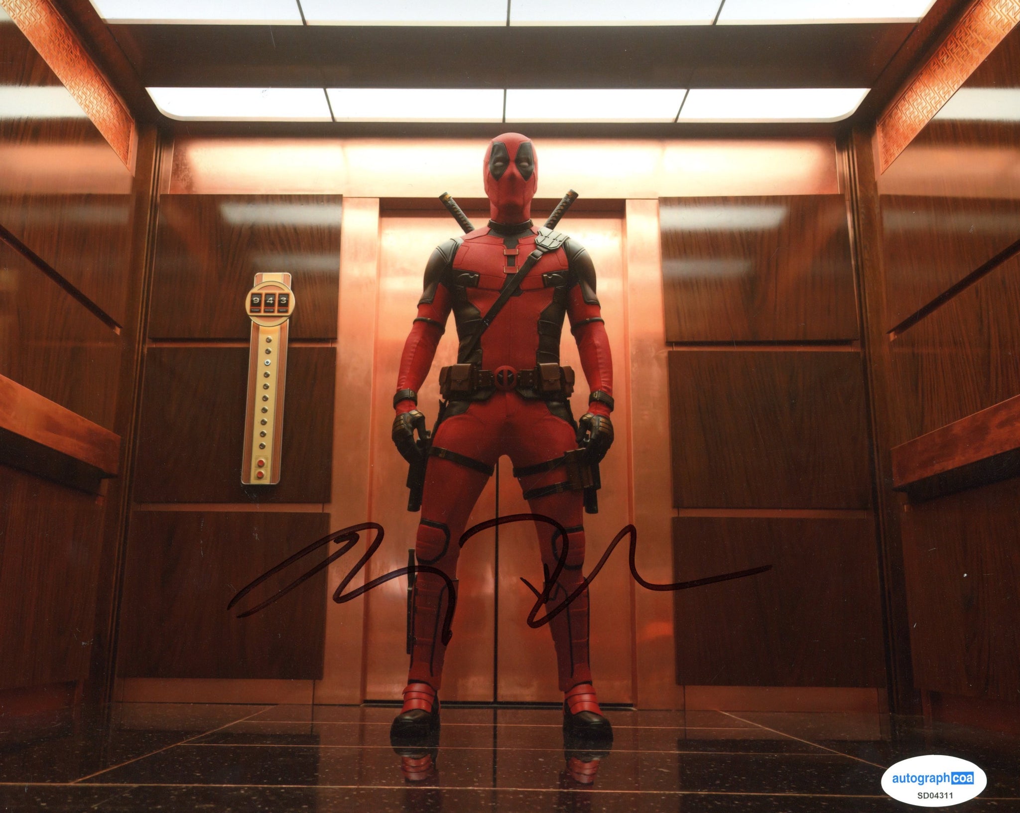 Ryan Reynolds Deadpool Signed Autograph 8x10 Photo ACOA