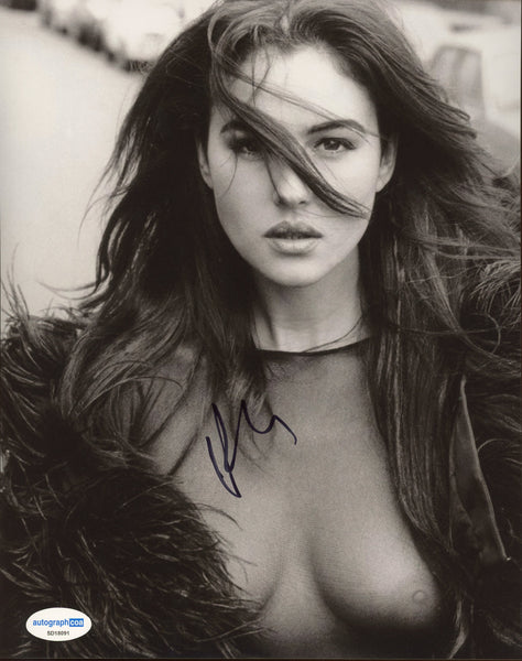 Monica Bellucci Sexy Signed Autograph 8x10 Photo ACOA