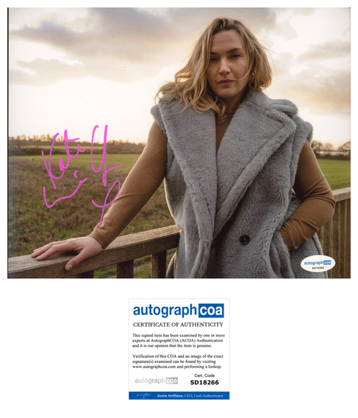 Kate Winslet Sexy Signed Autograph 8x10 Photo ACOA