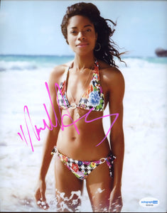 Naomie Harris Sexy Signed Autograph 8x10 Photo ACOA