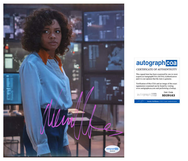 Naomie Harris Bond Signed Autograph 8x10 Photo ACOA