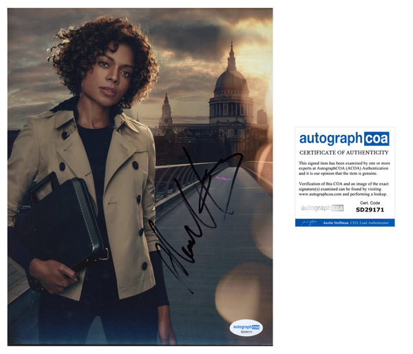 Naomie Harris Bond Signed Autograph 8x10 Photo ACOA