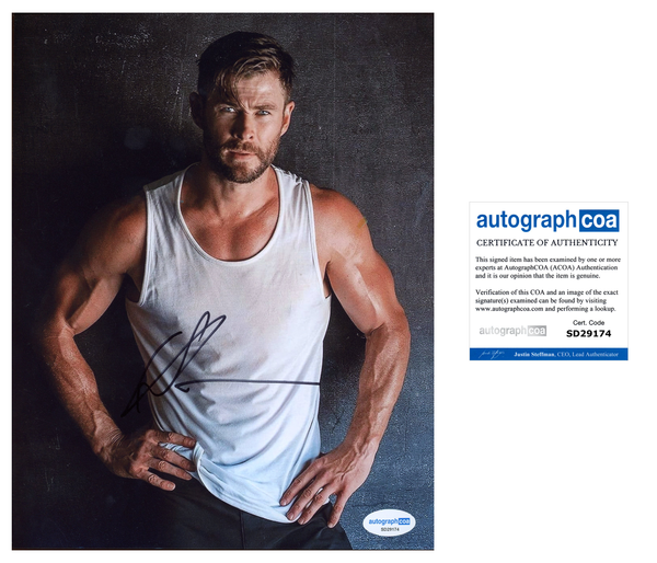 Chris Hemsworth Avengers Signed Autograph 8x10 Photo ACOA