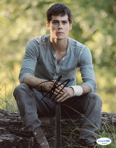 Dylan O'Brien Maze Runner Signed Autograph 8x10 Photo ACOA