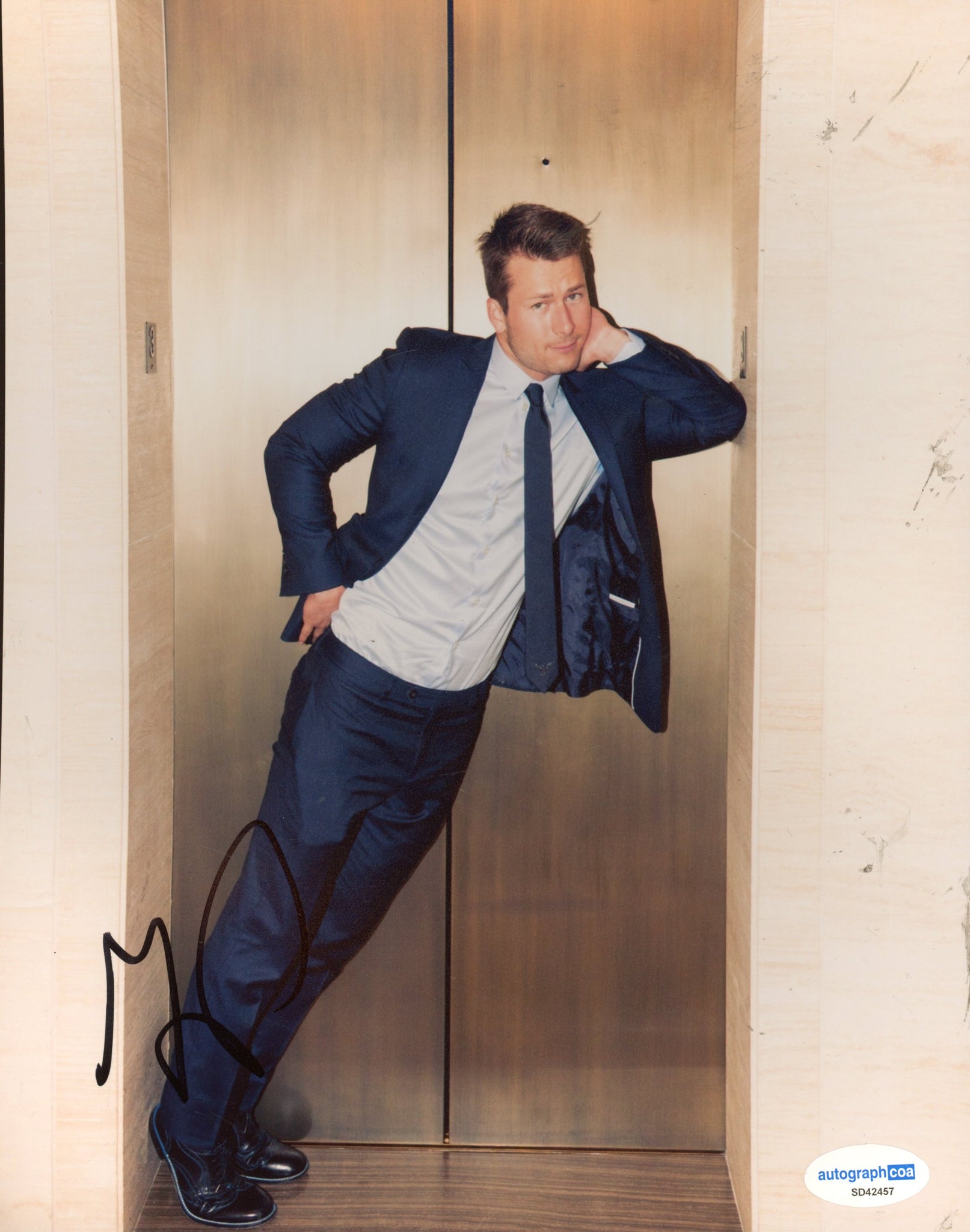 Glen Powell Twisters Signed Autograph 8x10 Photo ACOA