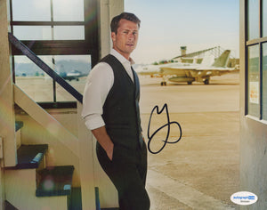 Glen Powell Top Gun Signed Autograph 8x10 Photo ACOA