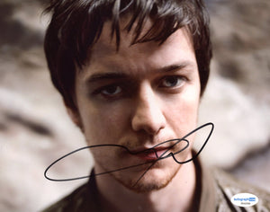 James McAvoy Wanted Signed Autograph 8x10 Photo ACOA